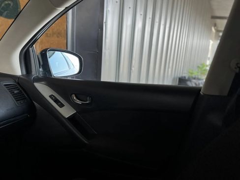 Used 2011 Nissan Murano SV AWD/4WD image 31