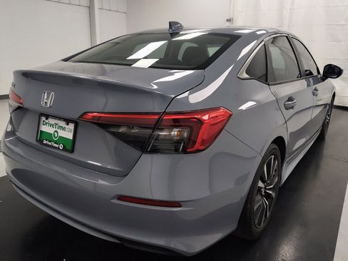 Used 2024 Honda Civic EX image 9