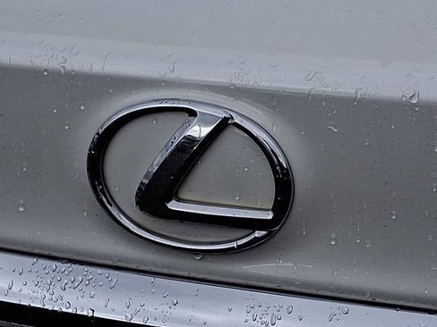 Used 2015 Lexus ES 350 w/ Premium Package image 29