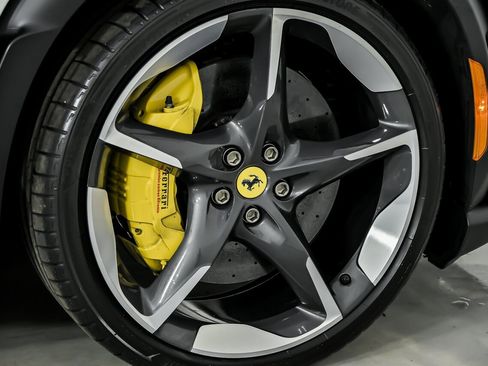 Used 2025 Ferrari Purosangue image 17