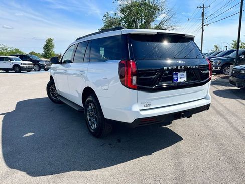 New 2026 Ford Expedition Active RWD image 4