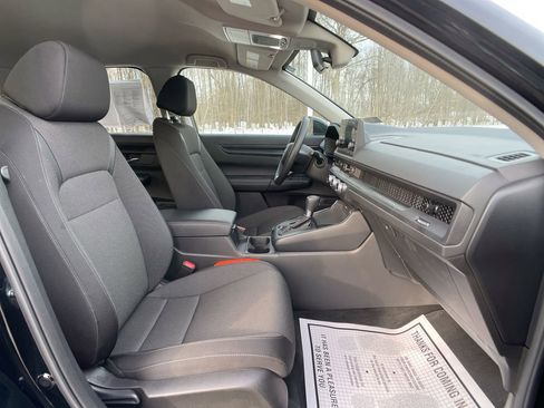 Certified 2025 Honda CR-V LX image 27