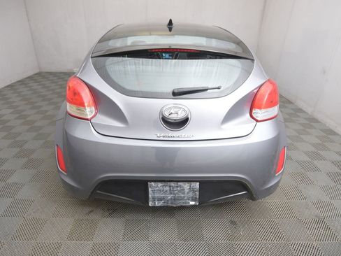 Used 2014 Hyundai Veloster w/ Style Package 02 image 6