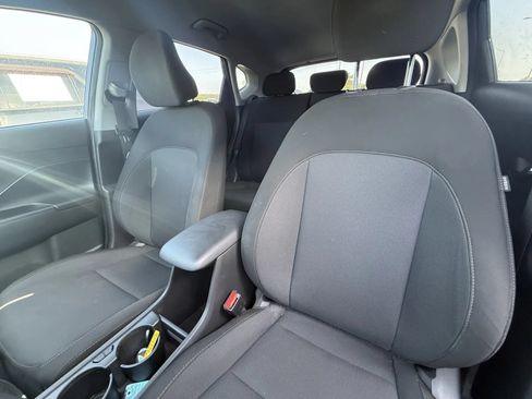 Used 2024 Hyundai Kona SEL FWD image 8