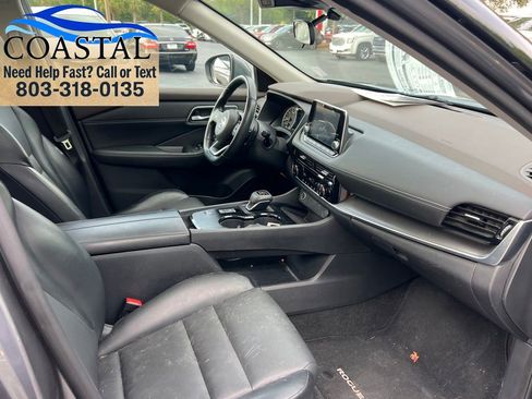 Used 2021 Nissan Rogue SV w/ Premium Package FWD image 14