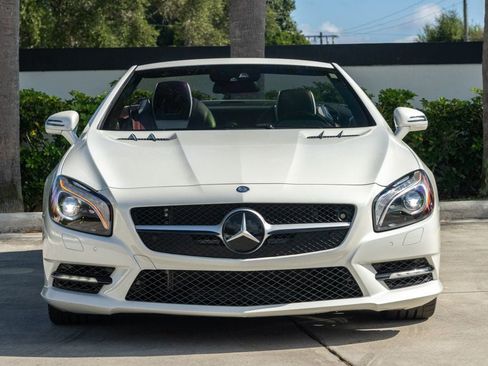 Used 2015 Mercedes-Benz SL 550 image 13