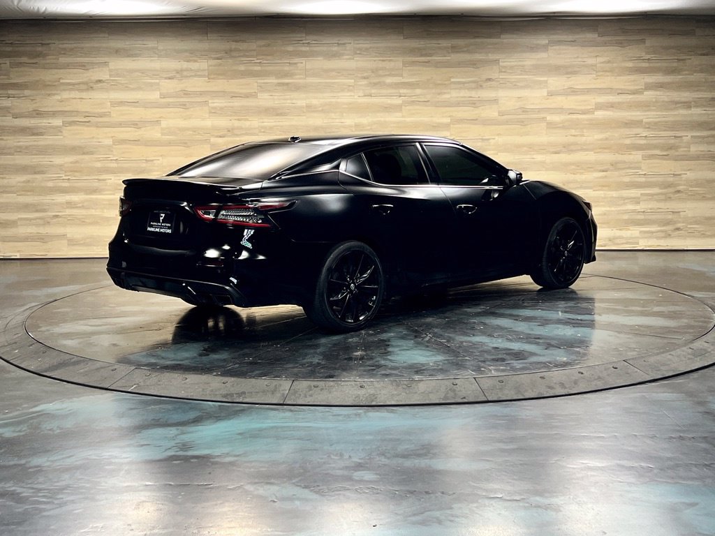 Used 2023 Nissan Maxima SR w/ Sport Mat Group FWD image 16