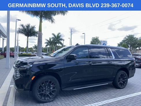 Used 2023 Chevrolet Suburban High Country AWD/4WD image 6