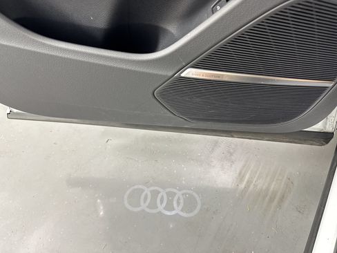 Used 2021 Audi Q8 Prestige AWD/4WD image 11