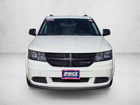 Used 2018 Dodge Journey SE w/ Popular Equipment Group image 2