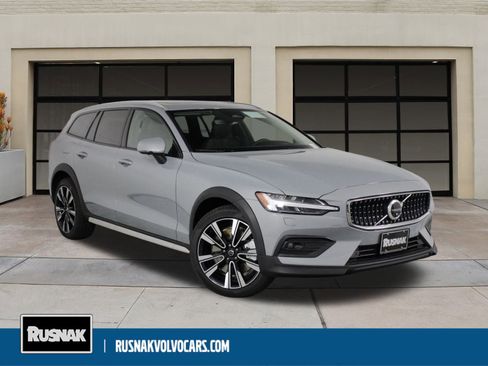 New 2026 Volvo V60 B5 Cross Country Ultra w/ Climate Package image 1