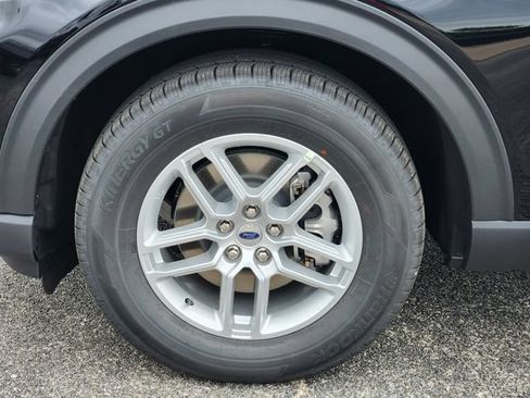 New 2026 Ford Explorer Active RWD image 10