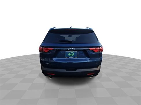 Used 2023 Chevrolet Traverse LT w/ Midnight/Sport Edition image 7