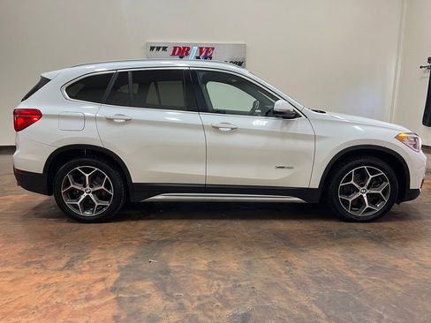 Used 2018 BMW X1 xDrive28i image 10