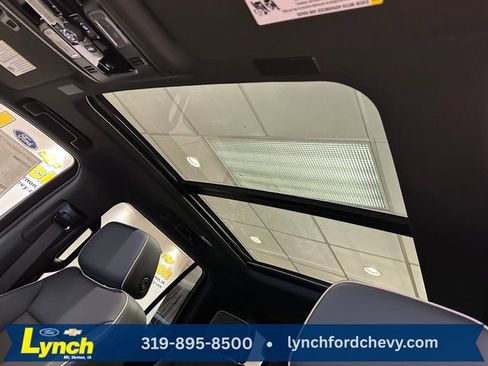 New 2026 Chevrolet Tahoe Premier w/ Sun And Tow Package AWD/4WD image 4