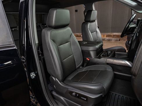 Used 2021 Chevrolet Silverado 2500 LTZ w/ LTZ Plus Package image 30