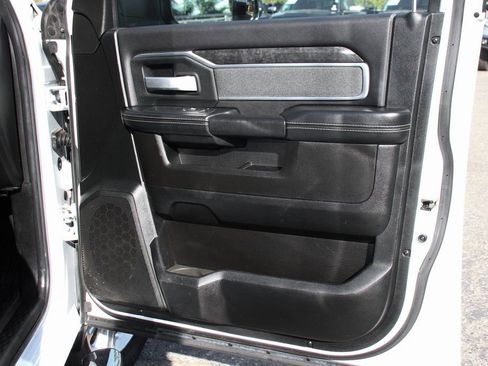 Used 2019 RAM 2500 Big Horn image 39