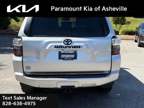 Used 2016 Toyota 4Runner SR5 Premium AWD/4WD image 5