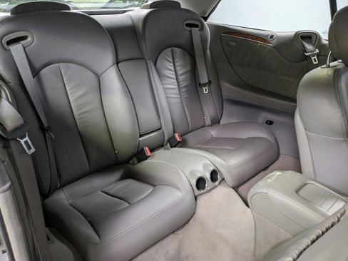 Used 2007 Mercedes-Benz CLK 550 Cabriolet image 19