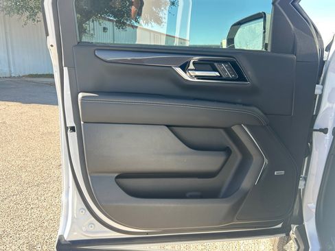 New 2026 GMC Yukon XL Elevation w/ Elevation Premium Package image 30