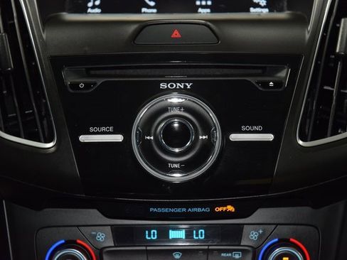 Used 2017 Ford Focus RS image 35