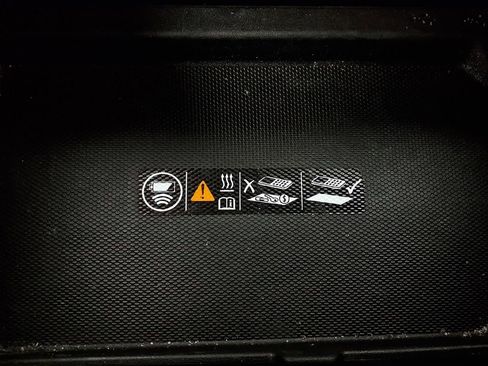 Used 2025 GMC Yukon Elevation w/ Elevation Premium Package image 25