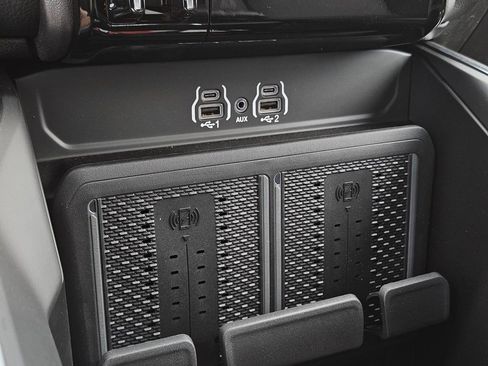 New 2025 RAM 3500 Laramie image 14