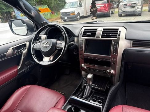 Used 2021 Lexus GX 460 Premium w/ Premium Package AWD/4WD image 11
