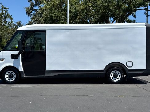 Used 2023 Chevrolet Brightdrop 600 w/ Active Safety Package 2 AWD/4WD image 6