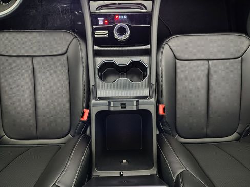 New 2025 Jeep Grand Cherokee L Limited w/ Luxury Tech Group II image 31