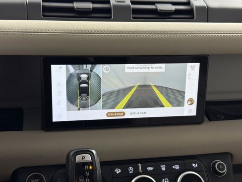 Used 2023 Land Rover Defender 110 S image 19