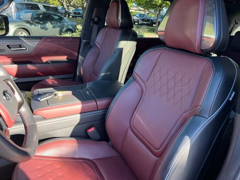 Used 2025 INFINITI QX80 Autograph w/ Autograph Exterior Package AWD/4WD image 18