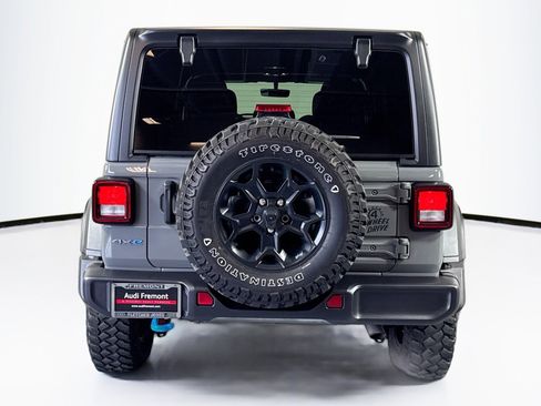 Used 2023 Jeep Wrangler Unlimited w/ 8.4" Radio Group image 6