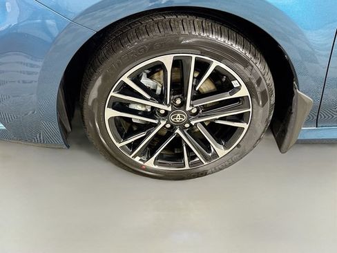 Used 2026 Toyota Camry XLE w/ Premium Package AWD/4WD image 4