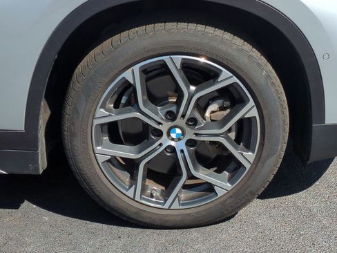 Used 2021 BMW X1 xDrive28i w/ Convenience Package AWD/4WD image 13
