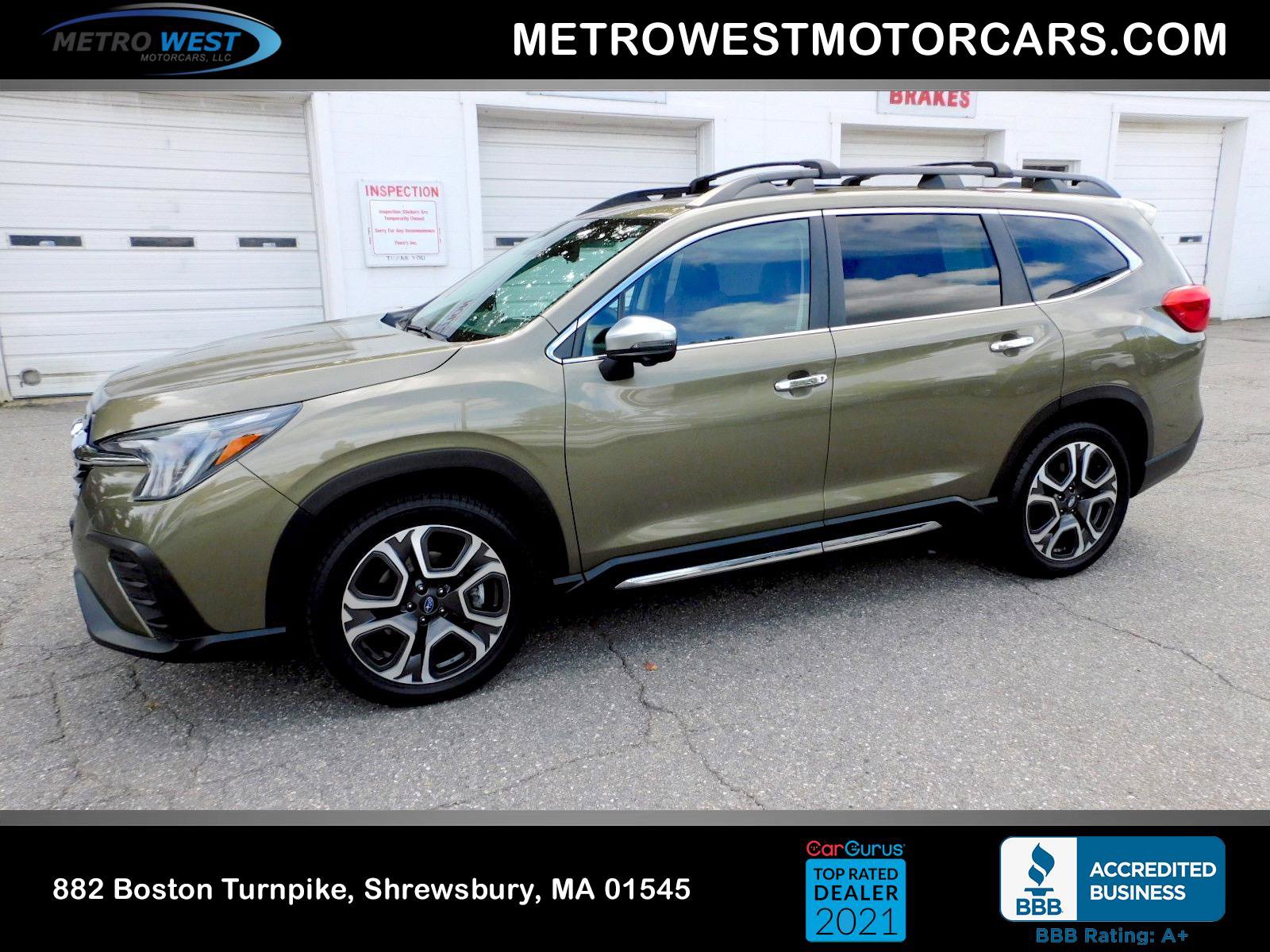 Used 2023 Subaru Ascent Touring AWD/4WD image 1