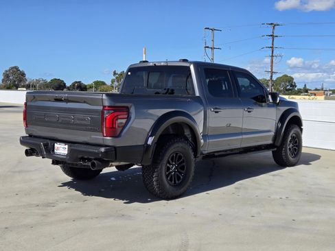 Used 2025 Ford F150 Raptor image 4