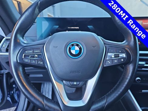 Used 2022 BMW i4 eDrive40 w/ Premium Package image 19