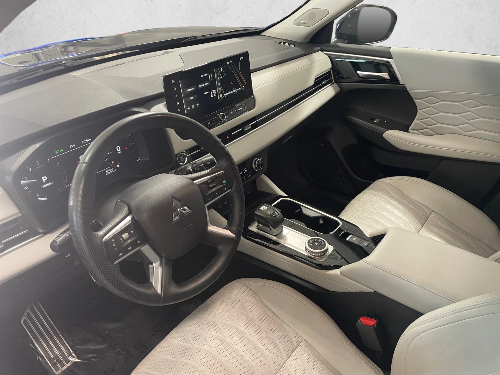 Used 2025 Mitsubishi Outlander SEL FWD image 10