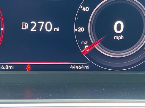 Used 2022 Volkswagen Tiguan SEL R-Line AWD/4WD image 17