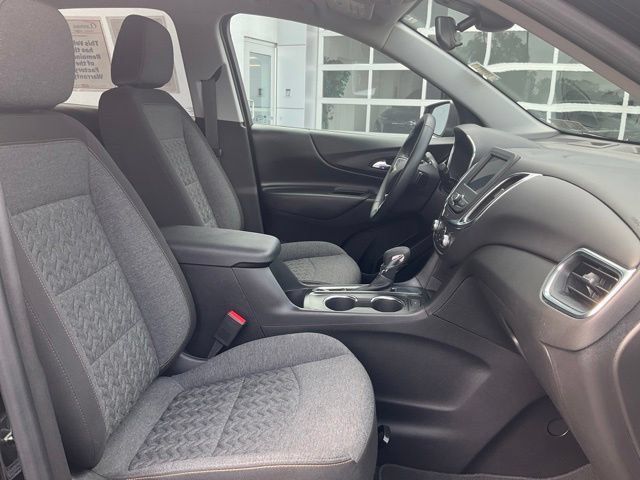 Used 2023 Chevrolet Equinox LT FWD image 9