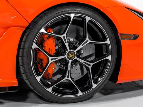 Used 2024 Lamborghini Revuelto AWD/4WD image 45