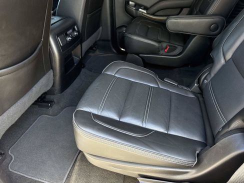 Used 2018 GMC Yukon Denali RWD image 10
