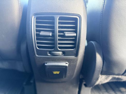 Used 2013 Ford Escape Titanium w/ Parking Technology Pkg FWD image 18