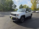 Used 2015 Jeep Renegade Latitude image 3