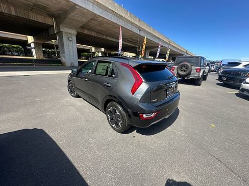 New 2025 Kia Niro Wave FWD image 4