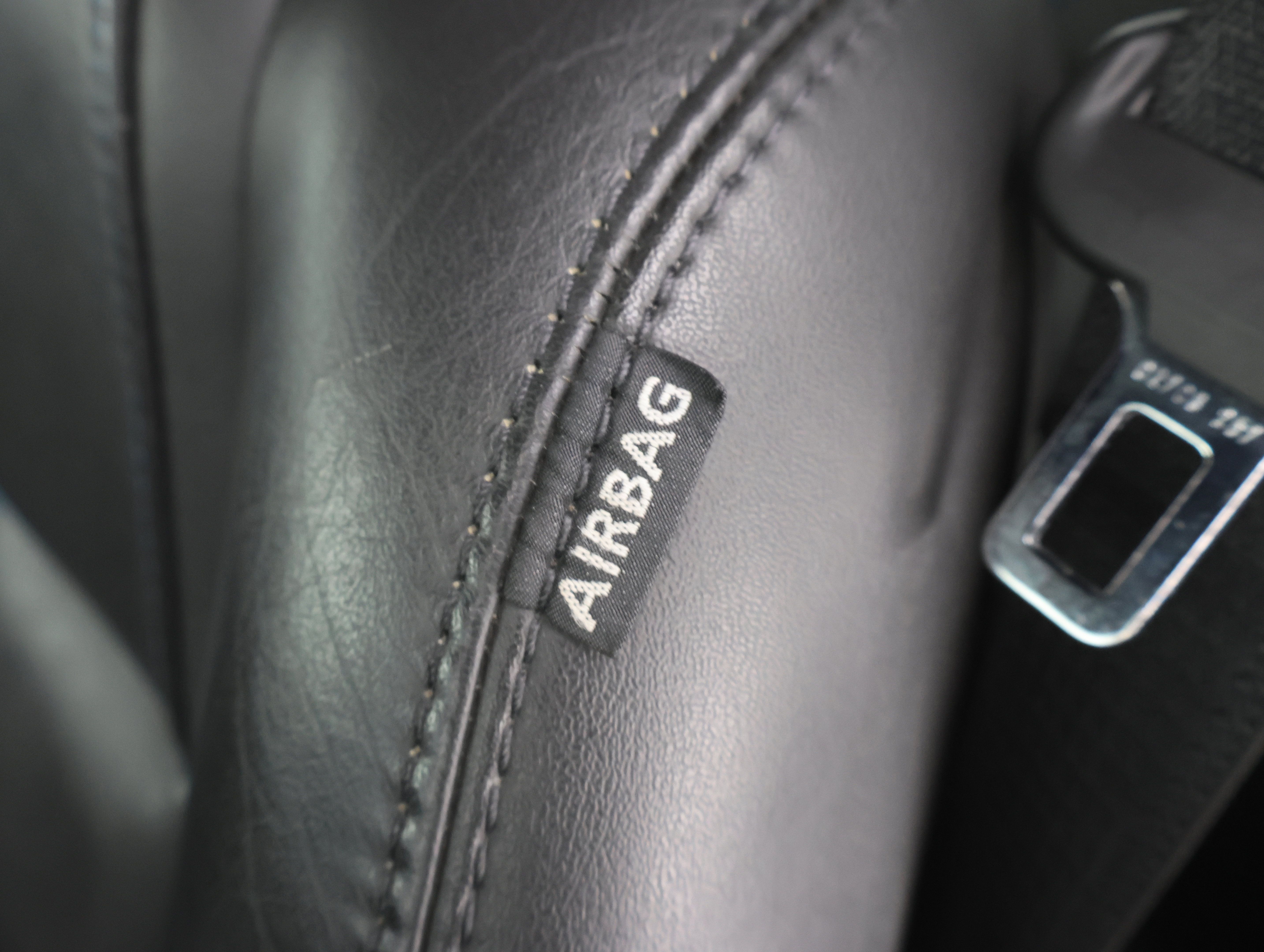 Used 2010 Ford Mustang GT RWD image 39