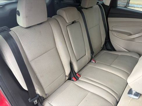 Used 2019 Ford Escape SE FWD image 33