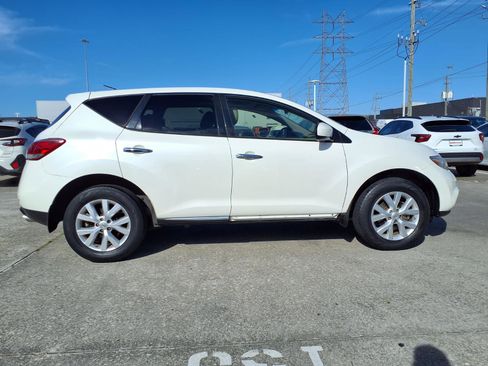 Used 2014 Nissan Murano S image 25