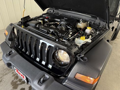 Used 2020 Jeep Wrangler Unlimited Sport S AWD/4WD image 16